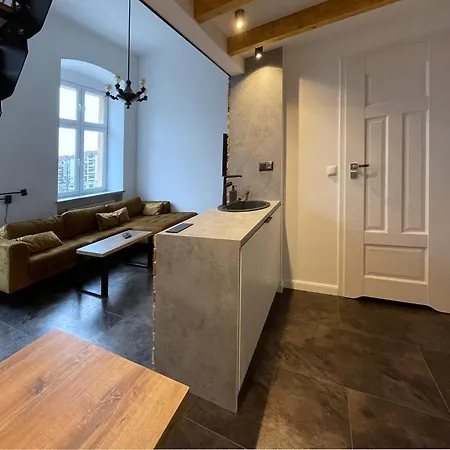 Off Side Story Lejlighed *