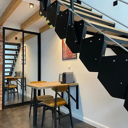 Off Side Story Lejlighed *