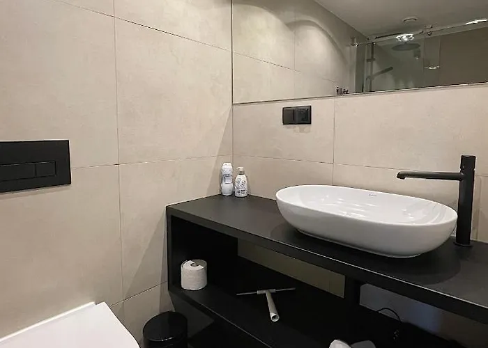 Off Side Story Apartman